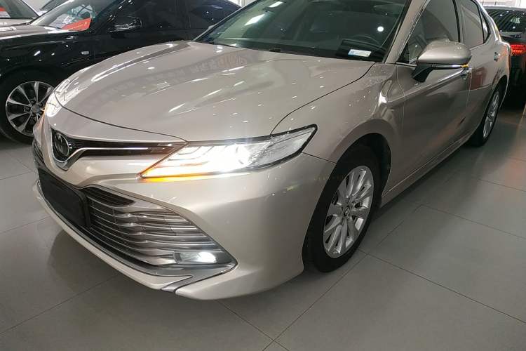 Used Toyota Camry 2019 Revised Version 2.0G Luxury Edition