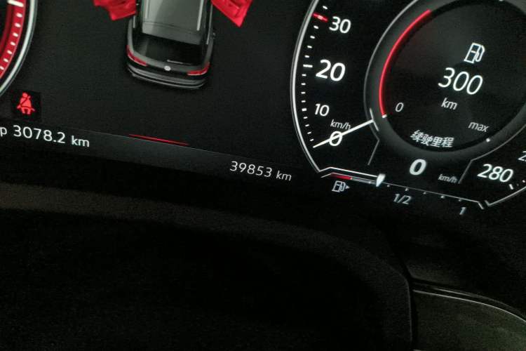 Used Volkswagen Touareg 2022 3.0 TSI Luxury Edition Black Diamond Sport Package
