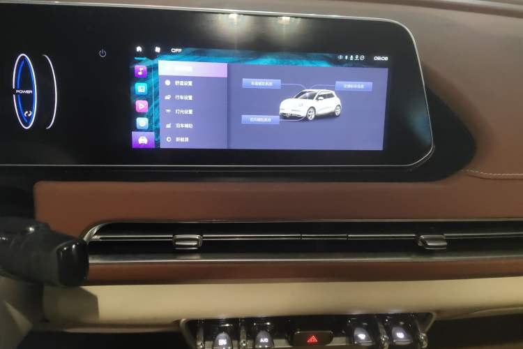 Used ORA Good Cat 2022 Morandi Edition 400km Standard Range Luxury Version Lithium-Ion Battery