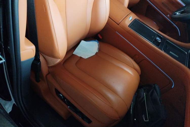 Used Hima AITO M9 2024 All-Electric Ultra Version 100 kWh 6-Seater Model
