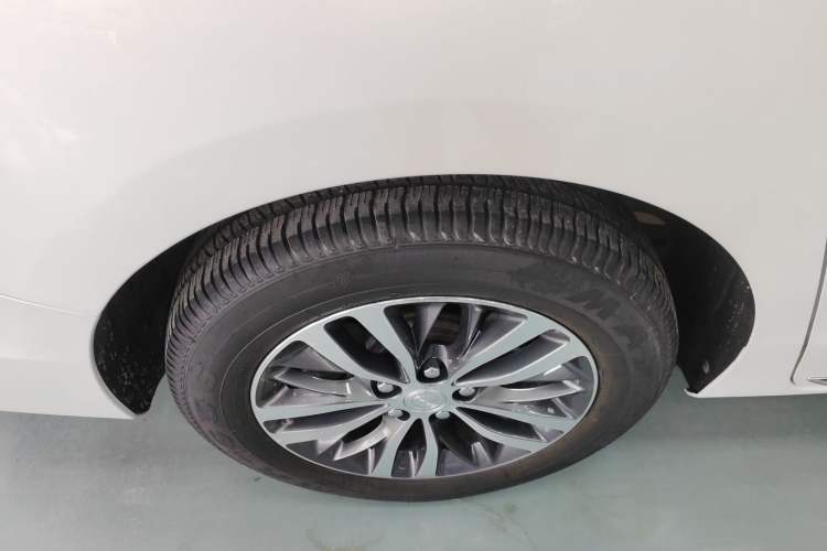 Used Buick GL8 2023 ES Lu Zun Comfort Model
