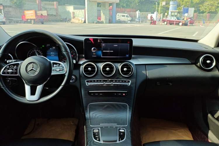 Used Mercedes-Benz C-Class 2019 C 180 L Fashion Edition Sport Version
