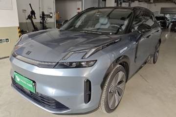 Used Lynk & Co 08 EM-P 2025 220 km All-Wheel-Drive Performance Halo
