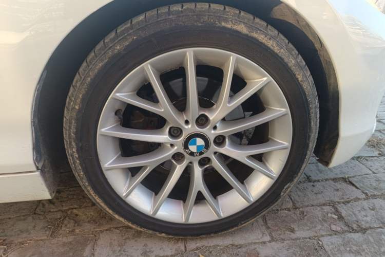 Used BMW 1 Series 2015 120i Leading Model
