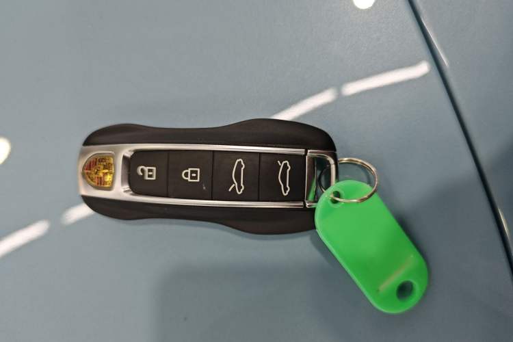 Used Porsche Taycan 2022-Year Updated Taycan
