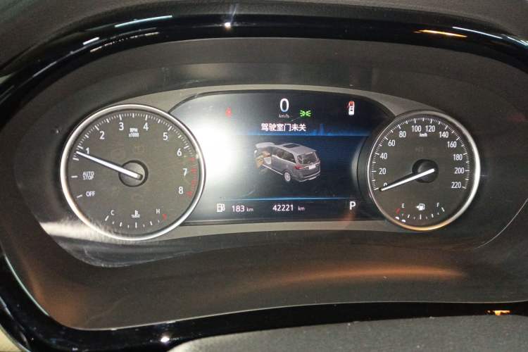 Used Buick GL8 2023 Land Executive Class 652T Luxury Model
