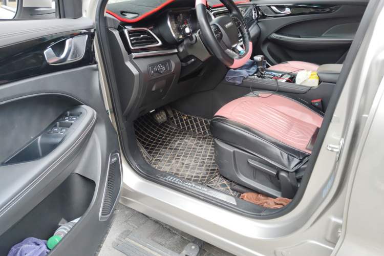 Used JETOUR X90 2019 1.6T DCT Smart Travel Version 7 Seats China VI Standard
