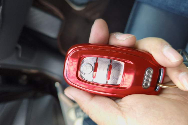 Used Audi Q5 2017 Plus 40 TFSI Technology Model
