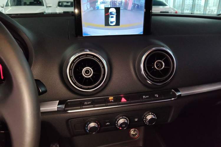 Used Audi A3 2016 Limousine 35 TFSI Prestige Edition
