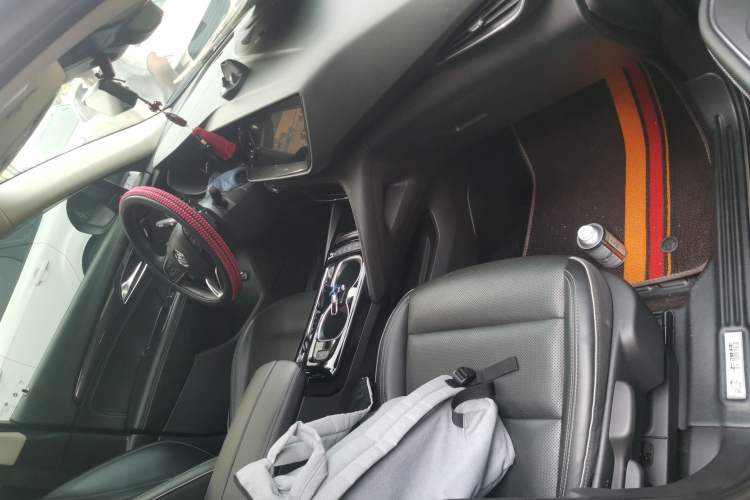 Used Buick Envision 2021 Encore Plus 652T Five-Seat All-Wheel-Drive Luxury Model
