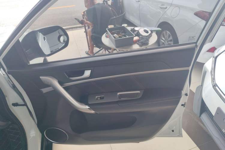 Used Haval M6 2019 1.5T DCT Two-Wheel Drive Elite Version China VI Standard
