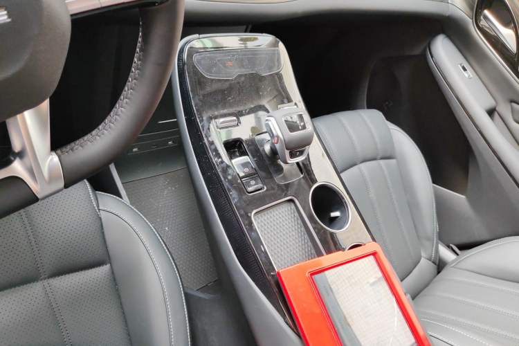 Used FORTHING Xinghai V9 
