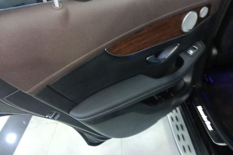 Used Mercedes-Benz GLC 2021 GLC 300 L 4MATIC Dynamic Model
