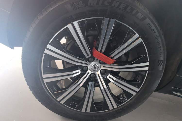 Used Volvo XC90 2024 B5 SmartDrive Luxury Edition 5 Seats