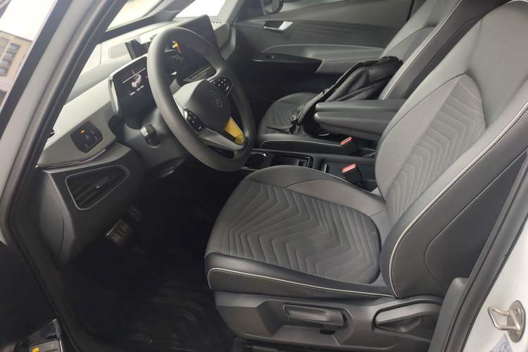 Used Volkswagen ID.3 2024 Pure & Smart Edition
