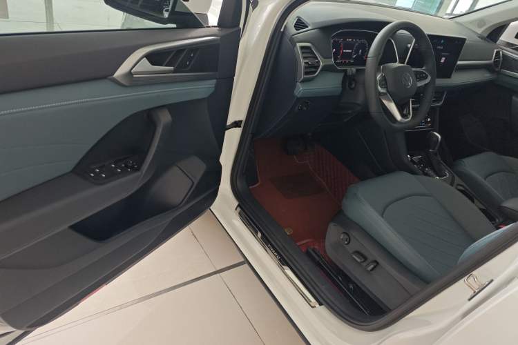 Used Volkswagen Tharu 2024 300TSI Two-Wheel-Drive Full Moon Edition