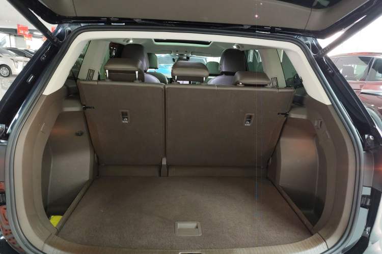 Used Volkswagen Viloran 2024 380TSI Luxury Edition
