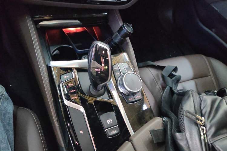 Used BMW 5 Series 2020 525Li M Sport Package