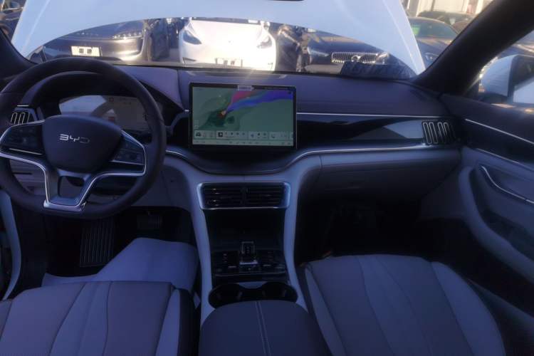 Used BYD Song PLUS New Energy 2024 Honor Edition EV 520km Premium Model
