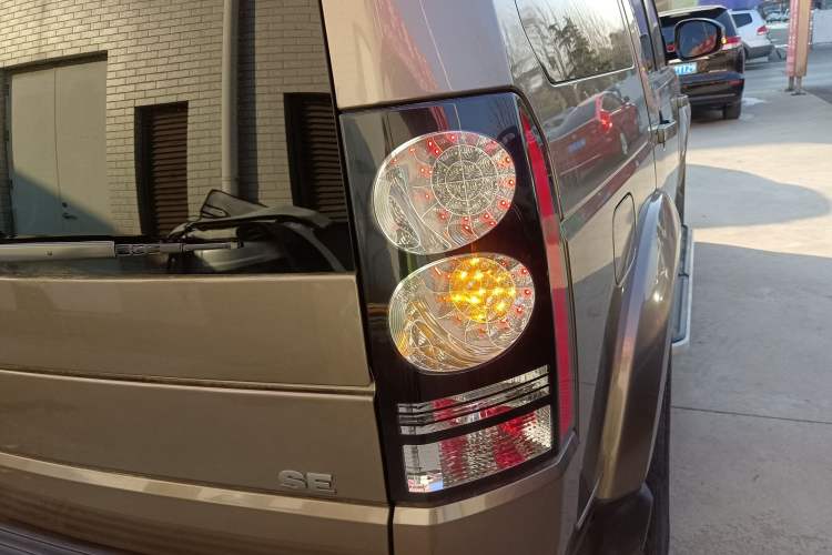 Used Land Rover Discovery 2015 3.0 SC V6 SE
