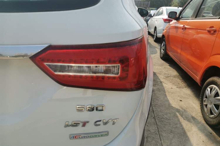 Used Dongfeng Fengon 580 2017 1.5T CVT Comfort Model
