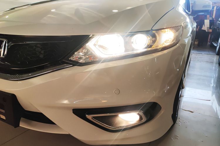 Used Honda Jade 2014 1.8L CVT Luxury Edition 5 seats
