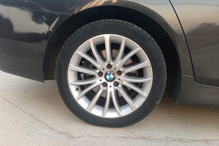 Used BMW 5 Series 2014 525Li Luxury Design Package