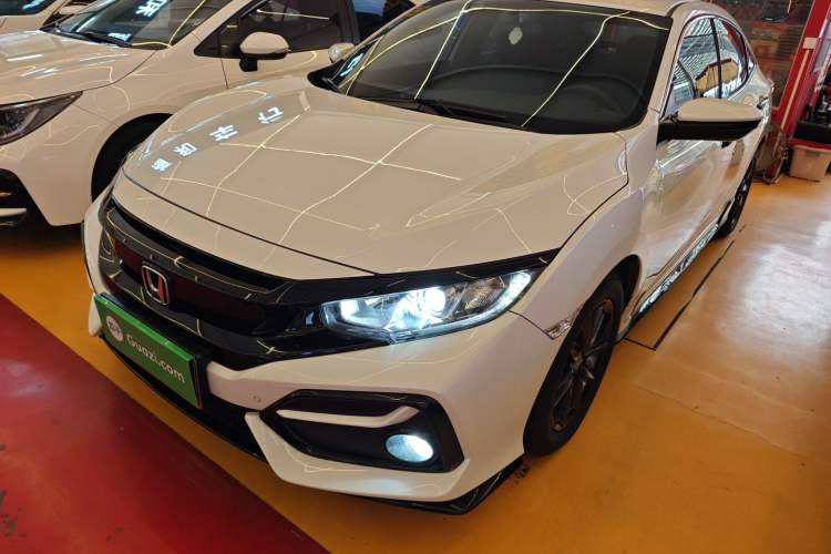 Used Honda Civic 2021 HATCHBACK 220TURBO CVT New Trendsetter