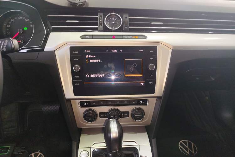 Used Volkswagen Variant 2018 380TSI Two-Wheel Drive Comfort Edition
