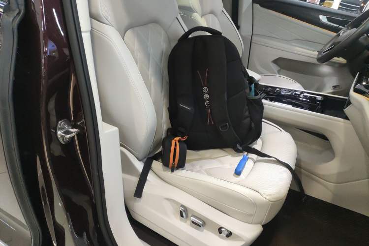 Used Volkswagen Viloran 2023 380TSI Prestige Edition