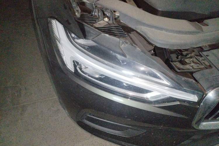 Used Volvo XC60 2019 T5 4x4 Smart Edition China V Standard