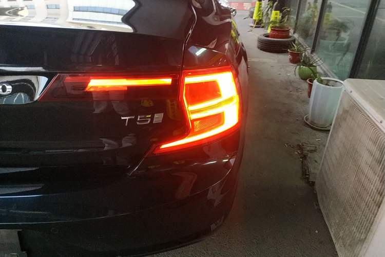 Used Volvo S90 2020 T5 Zhiyi Luxury Edition
