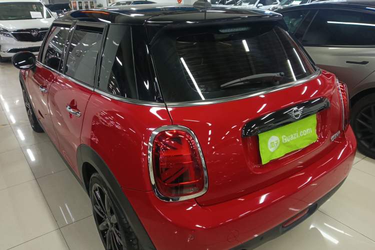 Used  MINI 2021 1.5T COOPER Artist Five-Door Edition
