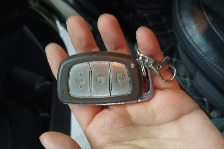 Used Hyundai Mistra 2014 1.8L Automatic Smart GLS
