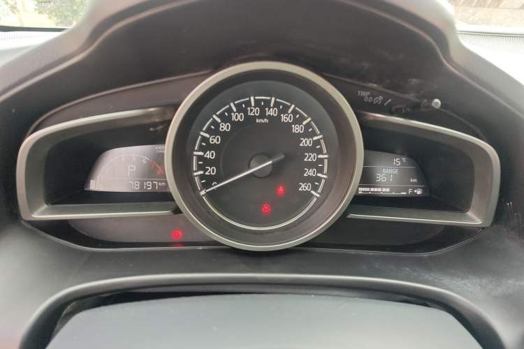 Used Mazda Mazda 3 Axela 2017 Sedan 1.5L Automatic Luxury Model Emission Standard China V
