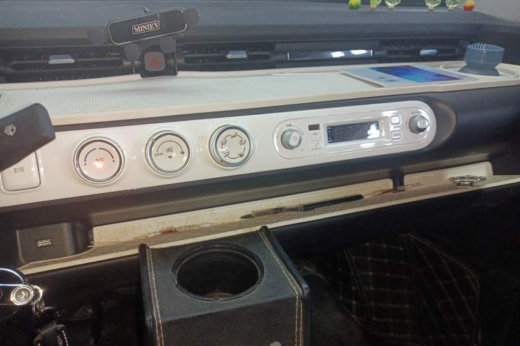 Used Wuling Hongguang MINIEV 2022 GAMEBOY 200km Gaming Edition with Lithium Iron Phosphate