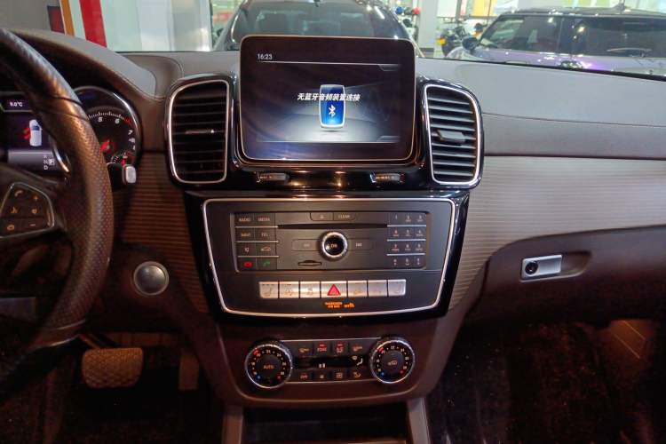 Used Mercedes-Benz GLE 2019 GLE 320 4MATIC Dynamic Edition Prestige Model
