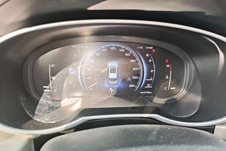 Used Geely Auto Emgrand X7 Sport 2018 1.8TD Automatic Two-Wheel Drive ZhiZun Model with 4G Connectivity
