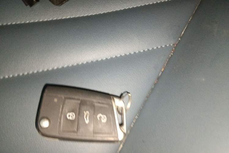 Used Volkswagen Tharu 2024 300TSI Two-Wheel-Drive Moon Luxury Edition