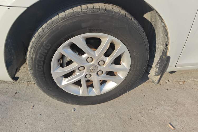 Used Geely Auto Emgrand 2017 Sedan Million Edition 1.5L Manual Luxury Model