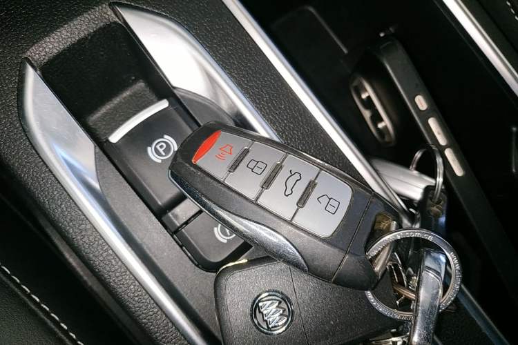 Used Haval M6 2023 PLUS 1.5T Manual Luxury Smart Connectivity Model
