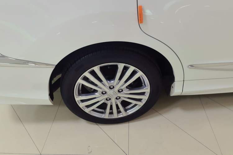 Used Honda Elysion 2016 2.4L Classic Edition
