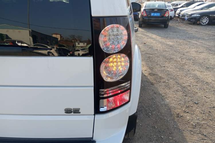 Used Land Rover Discovery 2015 3.0 SC V6 SE