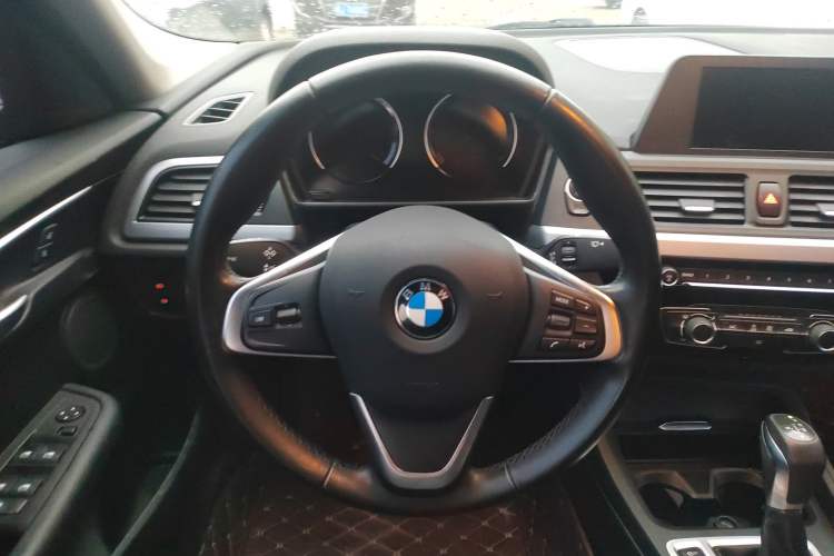 Used BMW 1 Series 2017 118i Fashion Model
