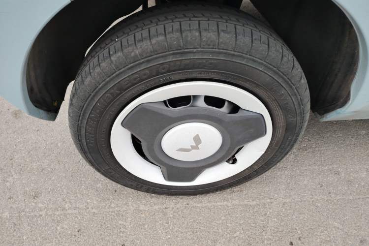 Used Wuling Hongguang MINIEV 2022 Easy Version Lithium Iron Phosphate
