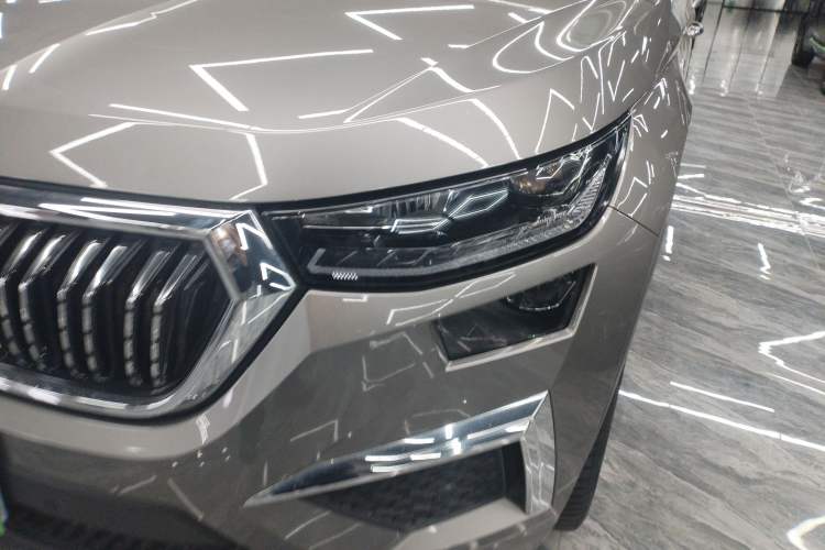 Used Skoda Kodiaq 2023 TSI330 7-Seater Two-Wheel-Drive Luxury Edition