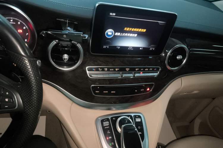 Used Mercedes-Benz V-Class 2017 V 260 L Prestige Extended Edition