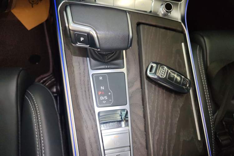 Used Audi A6L 2023 45 TFSI quattro Prestige Elegant Edition
