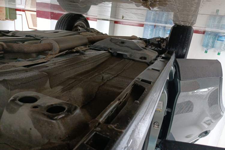 Used Land Rover Discovery Sport 2019 240 PS SE Version China VI Standard
