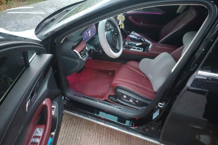 Used Hongqi H5 2024 2.0T Automatic Smart Connect Flagship Edition